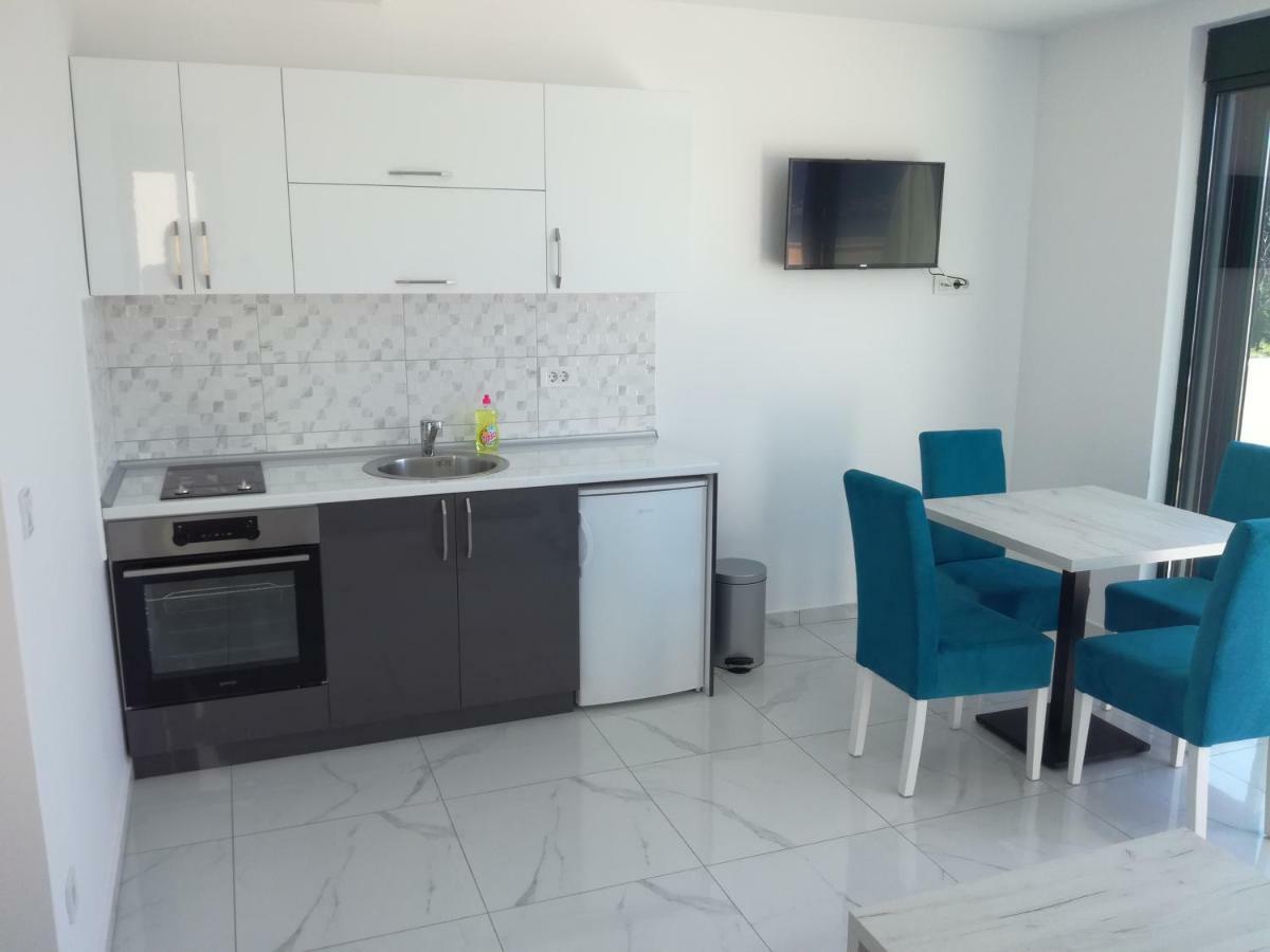 Olea Apartment Tivat Exterior foto