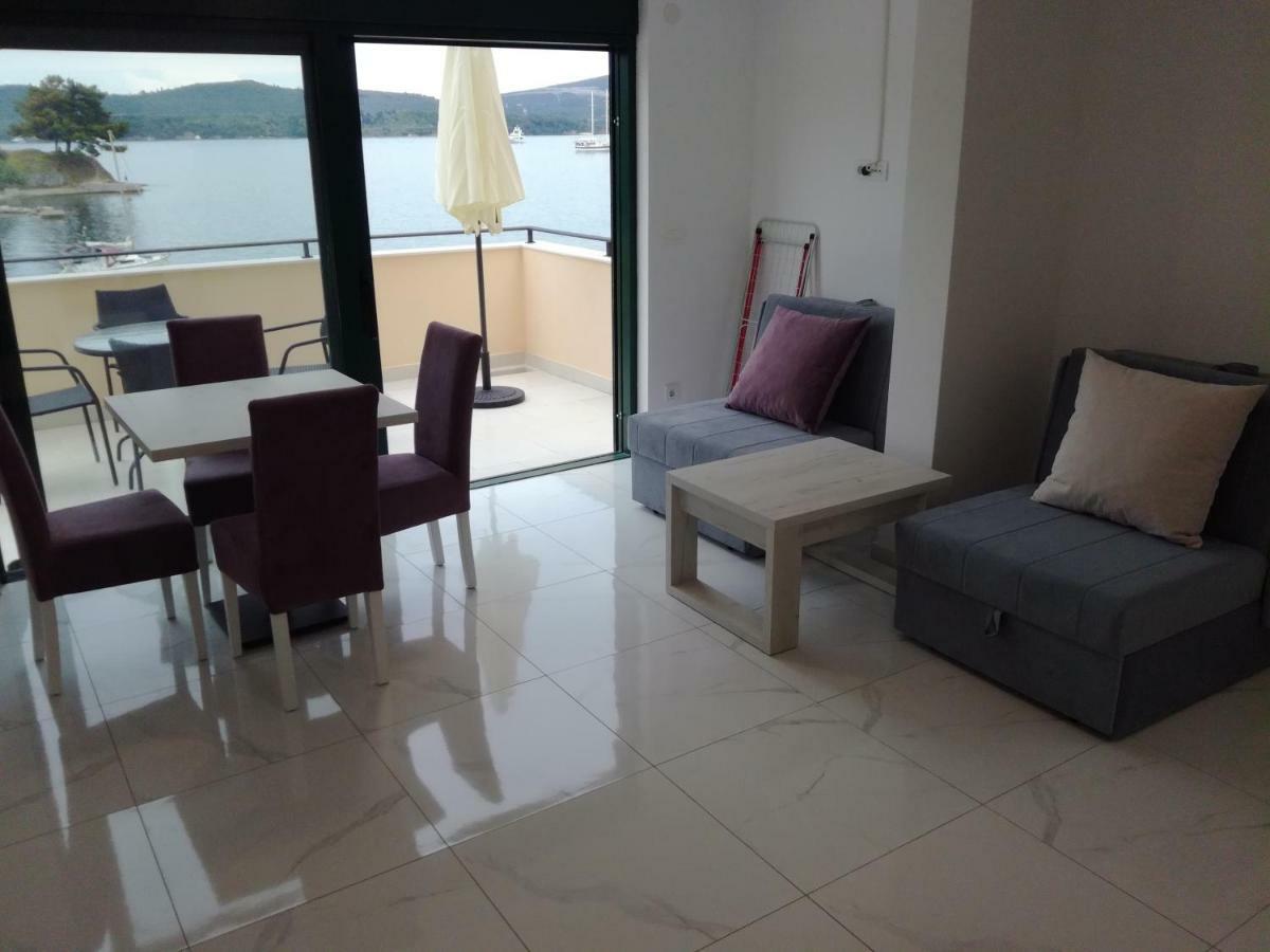 Olea Apartment Tivat Exterior foto